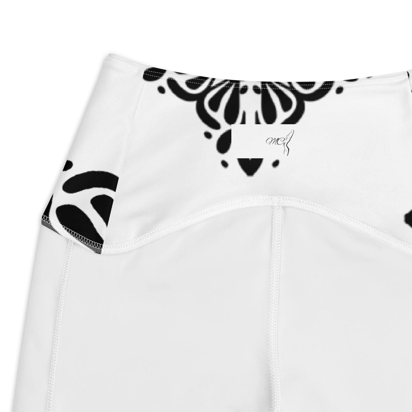 Cute black and white Crossover leggings with pockets