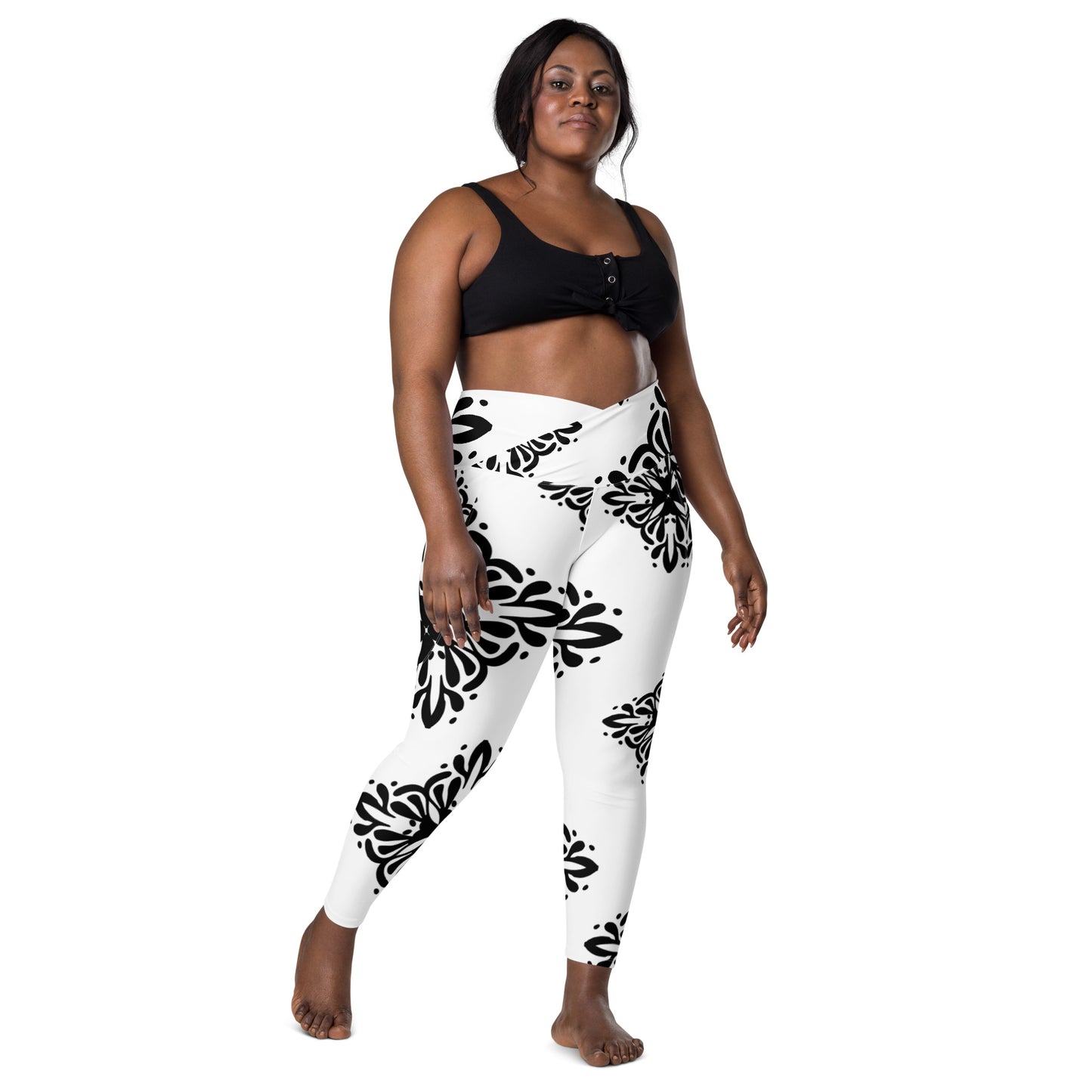 Cute black and white Crossover leggings with pockets