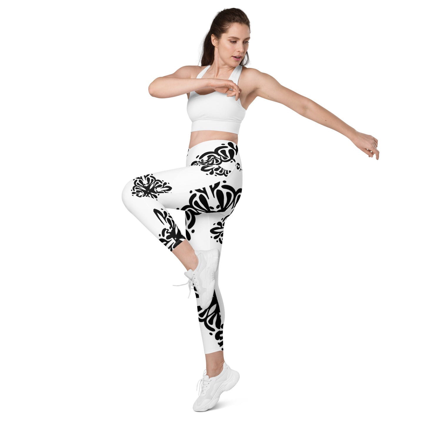 Cute black and white Crossover leggings with pockets